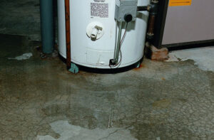 Steps to Minimize Damage When Your Water Heater Leaks